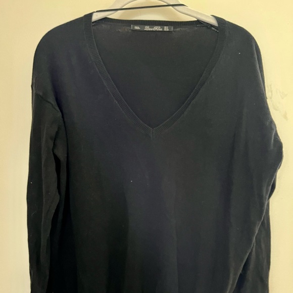 Black Zara sweater size small. - Picture 3 of 3